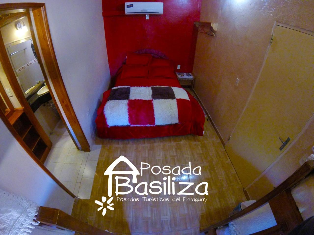 Posada Basiliza, Encarnacion Py Hotel Exterior photo